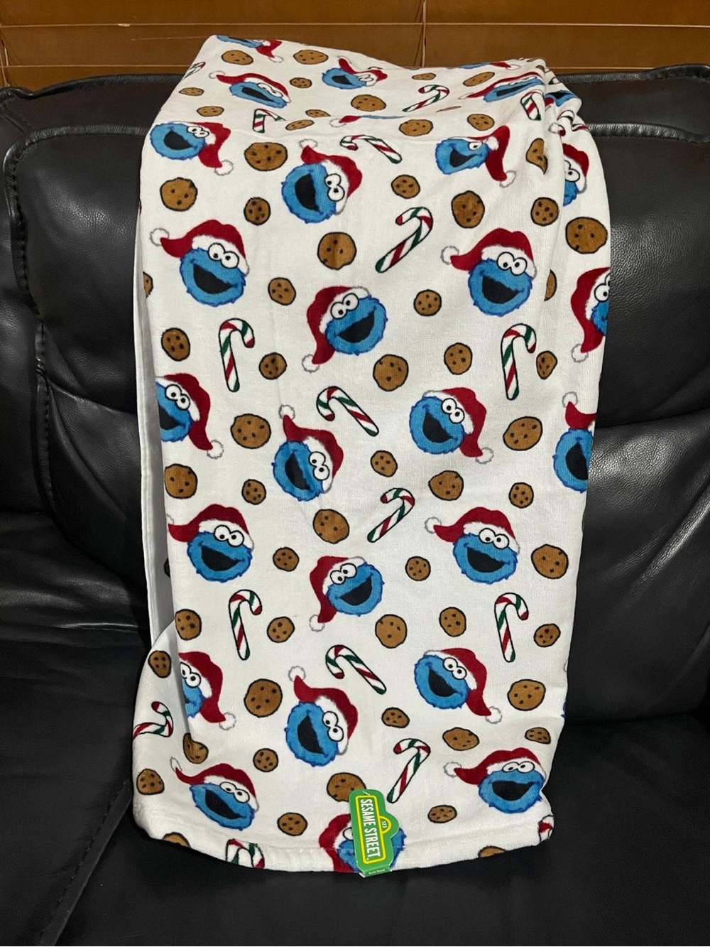 Christmas Sesame Street Cookie Monster Bath Towel